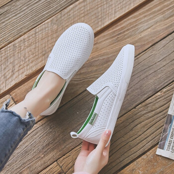 人の本の女性の靴は夏の空气を通してネコの目の靴を履いて、子供は怠け者の靴のカバの足の白い靴の女性の百は平底の学生の靴の白绿の39に乗ります。
