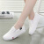 夏は女布の白い靴を片足で履く。韩国版平とキャノンスポーツ女性カージュクラブツグqq白鞋款38标准コドです。