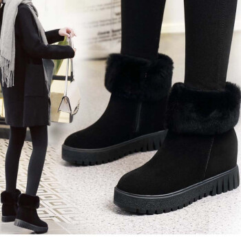 雪中ブツ女性2020冬の新商品の中で、滑り止めの长靴を暖かくします。